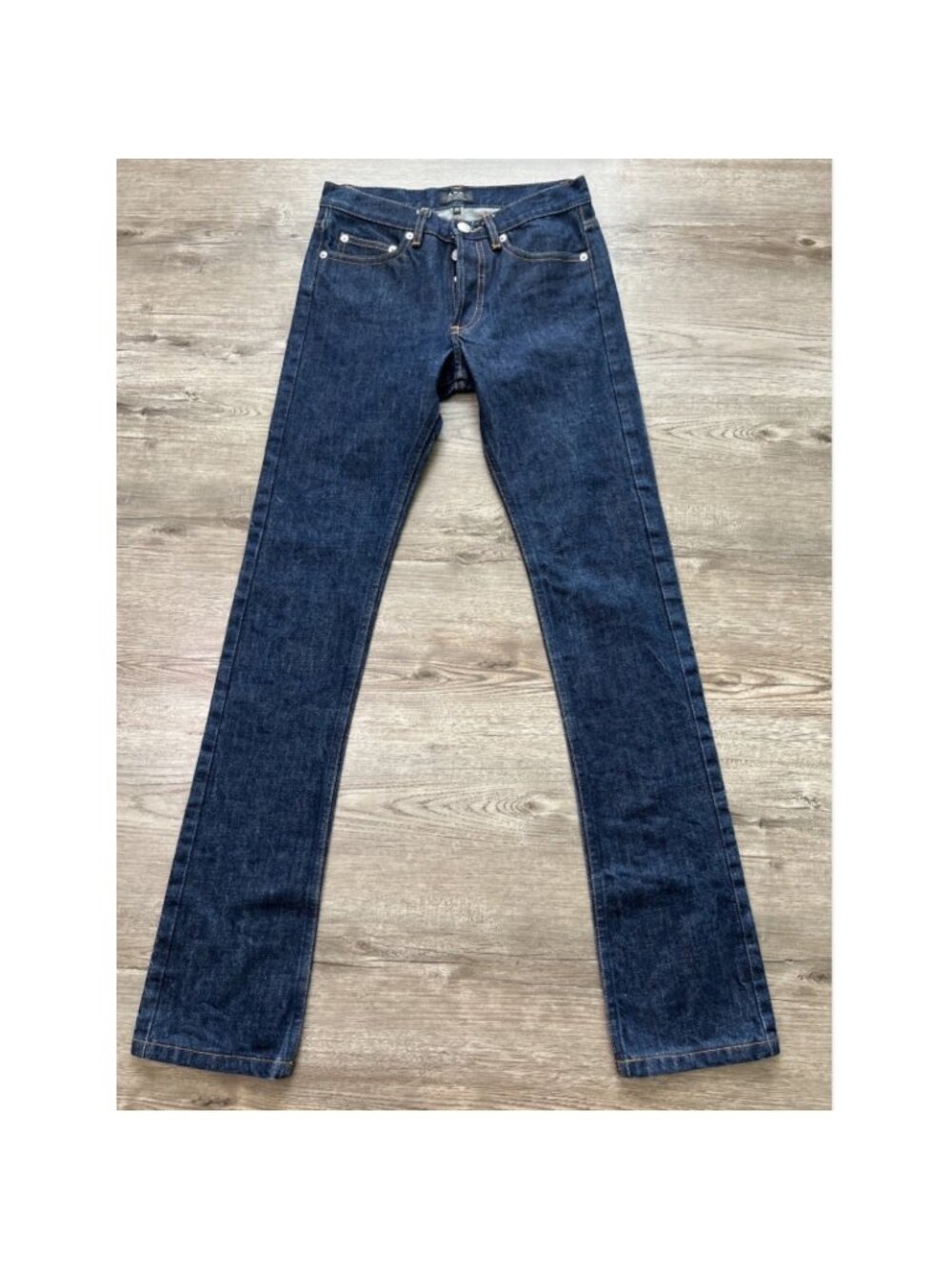 APC New Cure X Jean Tres Etroit Womens 26 Dark Indigo Raw Rigid Denim Button Fly
